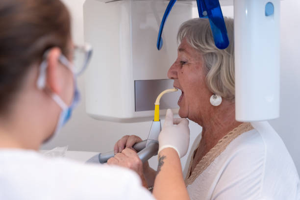 Best Emergency Tooth Extraction in Combes, TX